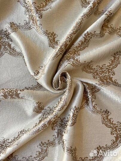 Изящные шторы с жаккардовым рисунком