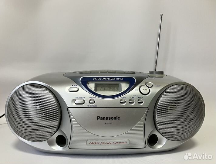 Бумбокс panasonic RX-D17