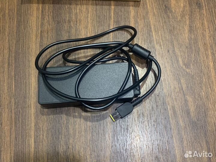 Новый блок питания lenovo 20v 4.5a прямоугольный