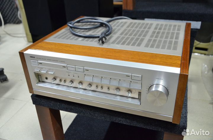Усилитель топовый интегральный Yamaha A- 2000a