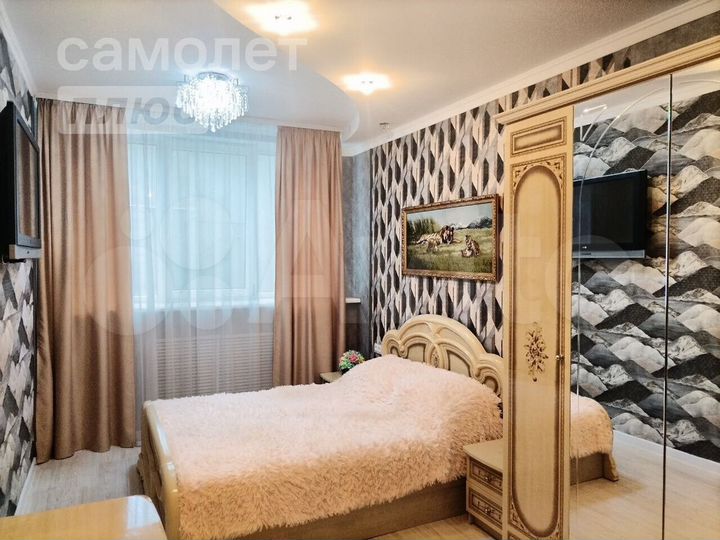 3-к. квартира, 91 м², 4/10 эт.