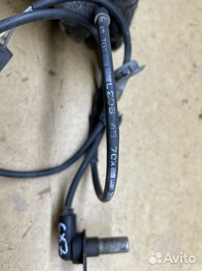 Датчик ABS передний правый Mazda CX-7 2.3 L3