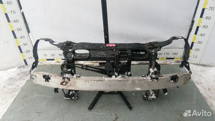 Передняя панель Mercedes Benz C W203(телевизор)