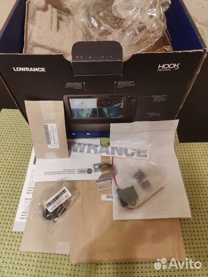 Lowrance Hook Reveal 9 TripleShot