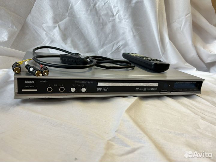 DVD плеер BBK DV984S + диски в подарок