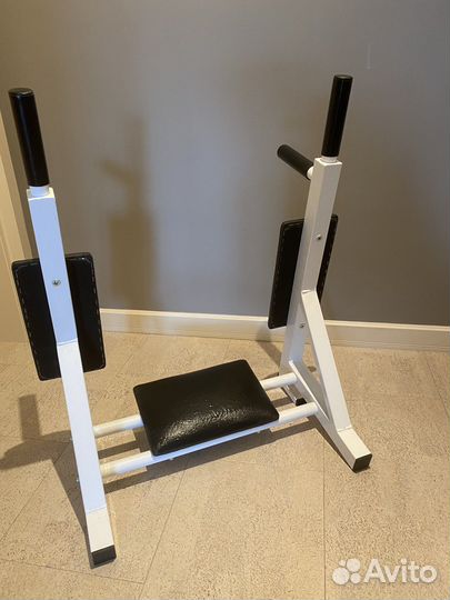 Брусья с подлокотниками