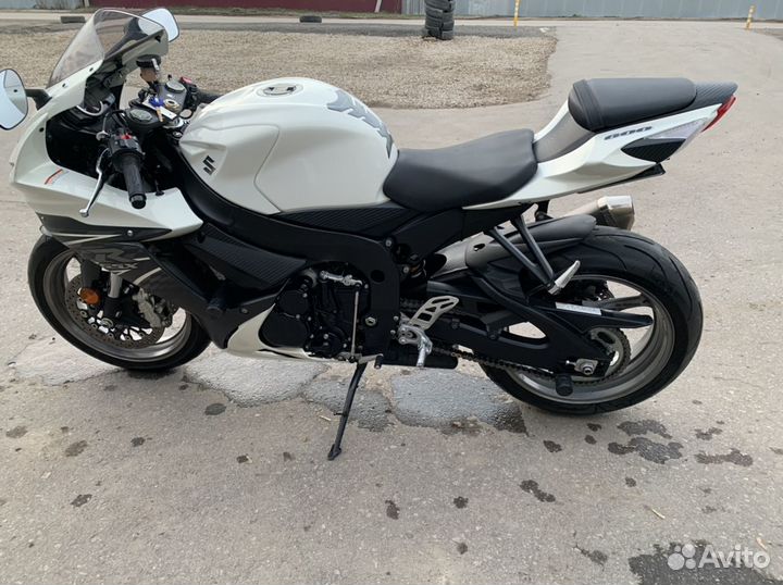 Suzuki gsxr 600