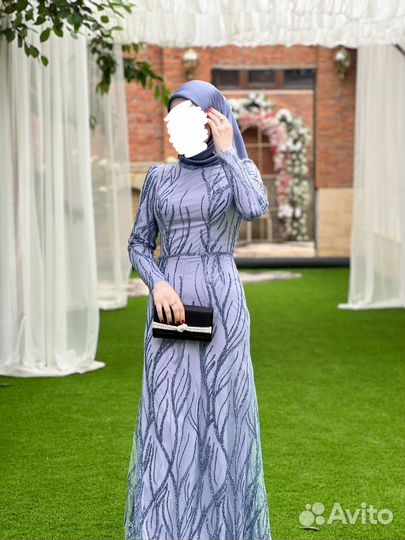 Вечернее платье