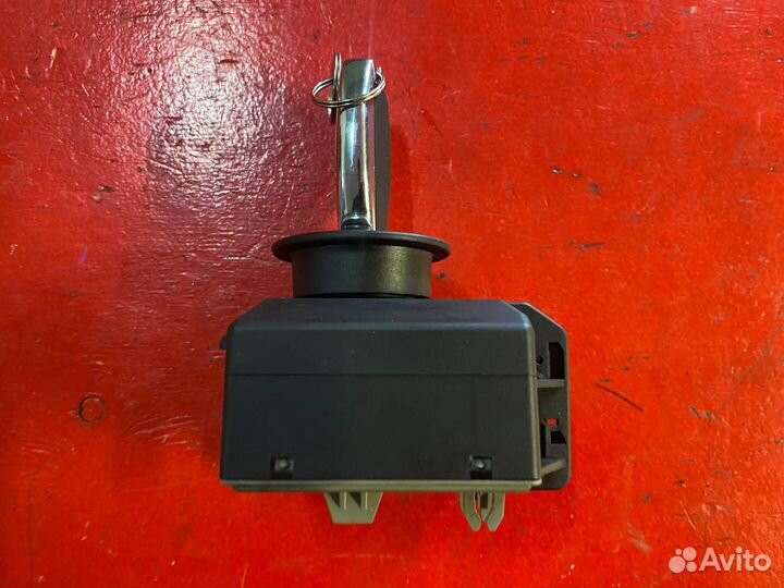 Замок зажигания Mercedes-Benz E-Class W212 1.8