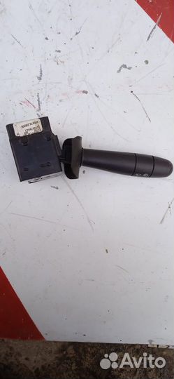 Переключатель дворников Renault Sandero