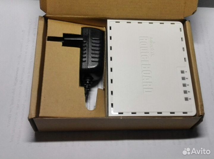 Маршрутизаторы Mikrotik RouterBoard 951-2n и RB751