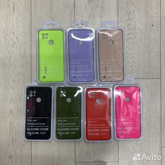 Чехол на Realme C21 Silicone Cover