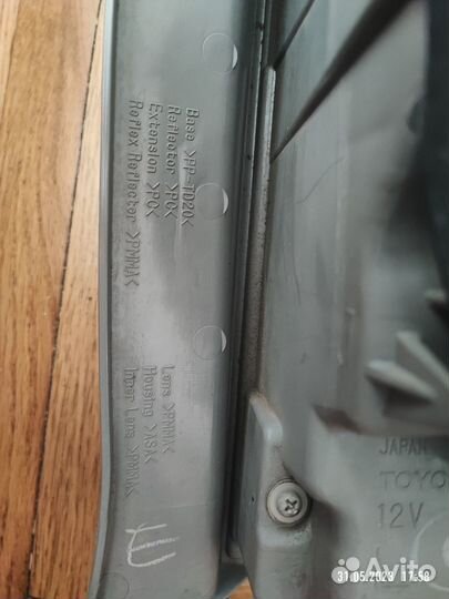 Задний фонарь левый toyota corolla fielder NZE 141