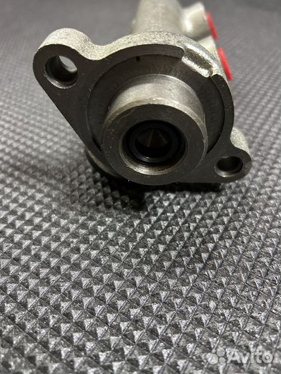 0558102 GM Цилиндр тормозной главный