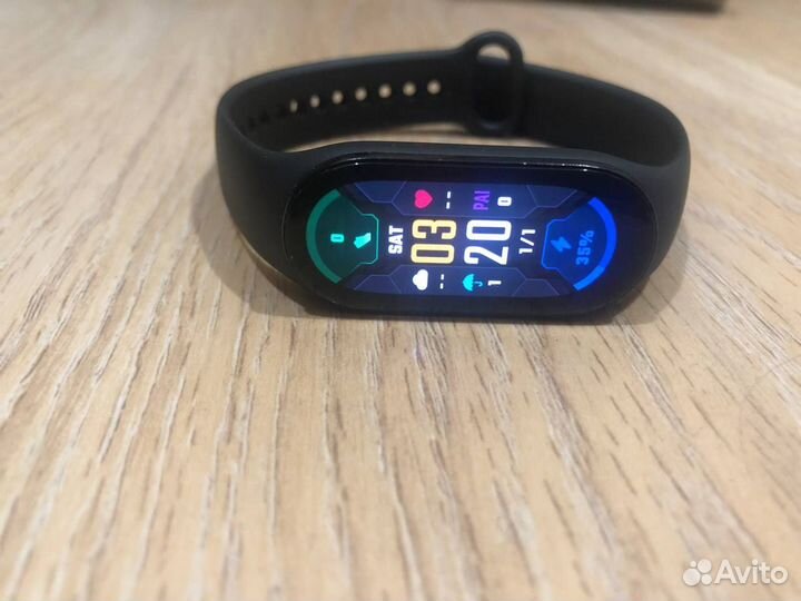 Смарт-браслет Xiaomi Mi SMART Band 7