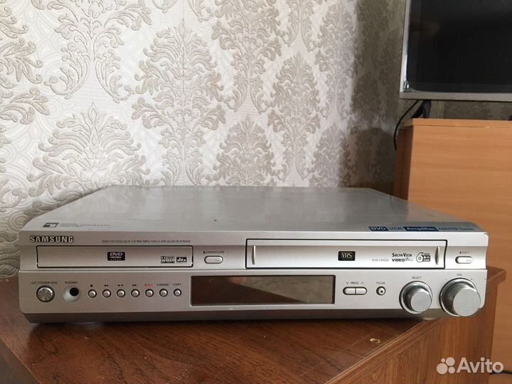 Видеомагнитофон стерео