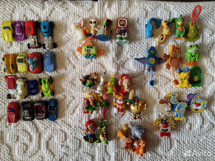 Игрушки из киндера Киндер