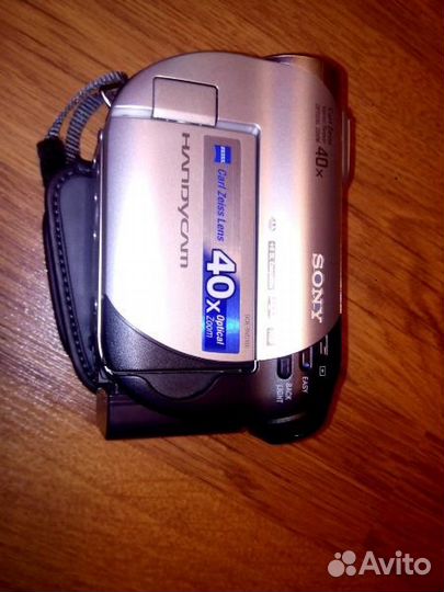 Видеокамера Sony DCR-DVD106E