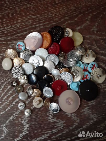 Старинные пуговицы СССР с ушком 49 штук разные