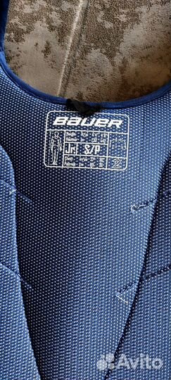 Нагрудник хоккейный bauer