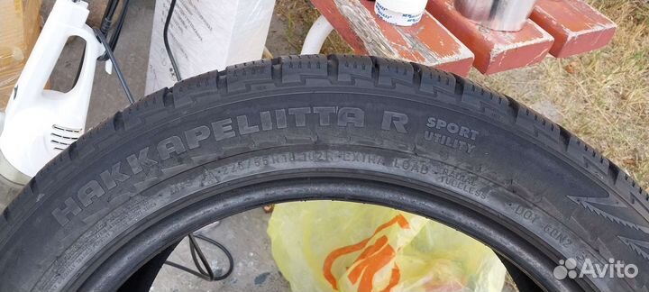 Nokian Tyres Hakkapeliitta R 2.25/55 R18 и 2.25/55 R18 19B