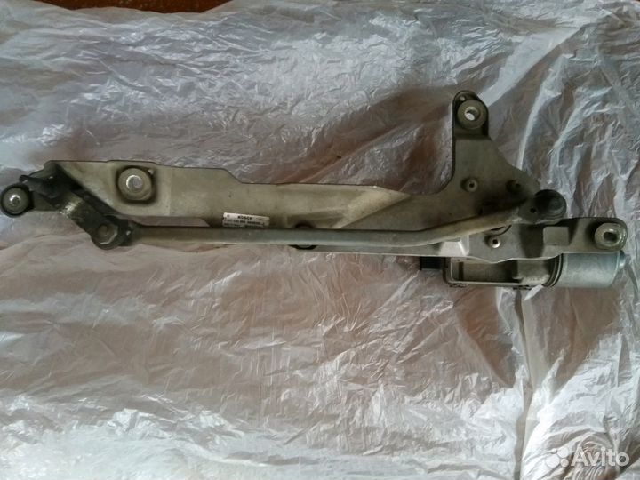 Правая трапеция стеклоочистителя VW Phaeton