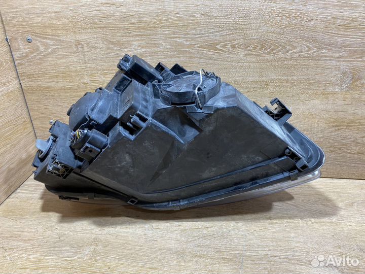 Фара передняя левая Audi A4 B7 Арт. 141153