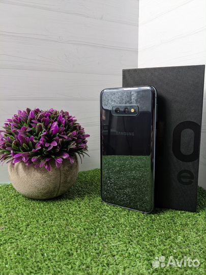Samsung Galaxy S10e, 8/256 ГБ