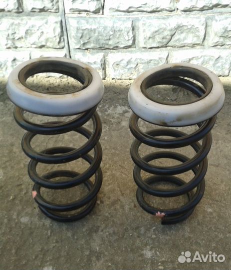 Пружина подвески задняя Mazda CX-9 1 (TB)