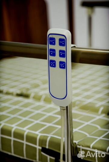 Медицинская кровать для инвалидов