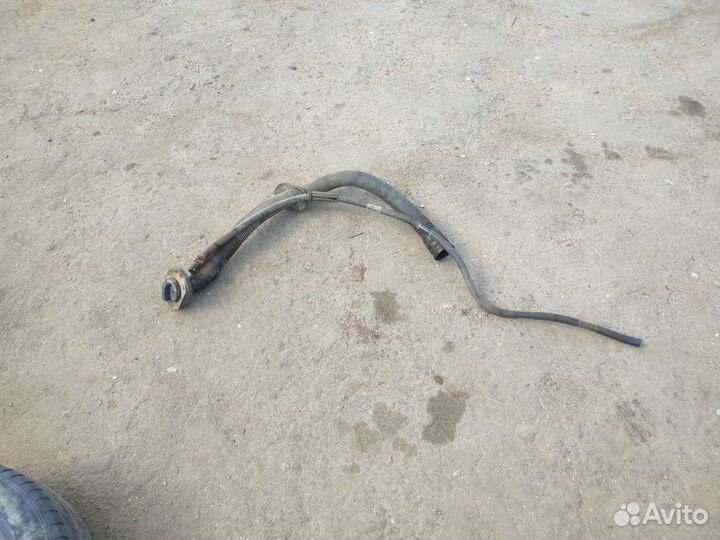 Горловина бензобака Mercedes Vito W638