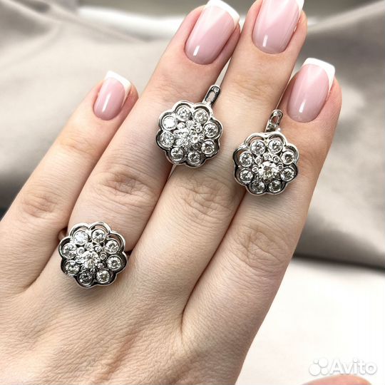 Золотой гарнитур малинки бриллианты 3,9 ct 750