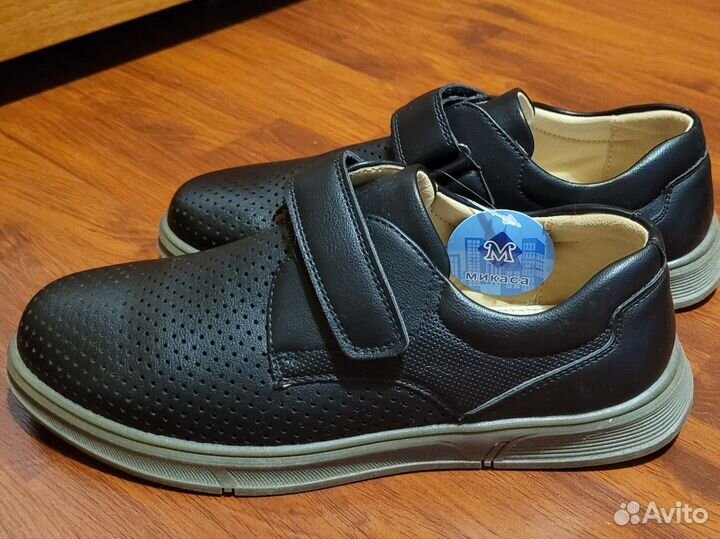 Школьные туфли полуботинки