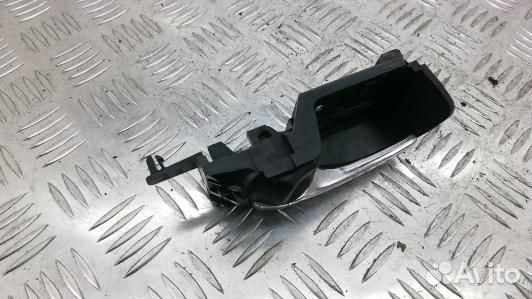 Ручка внутренняя задняя левая toyota prius XW20 (98A06FJ01)