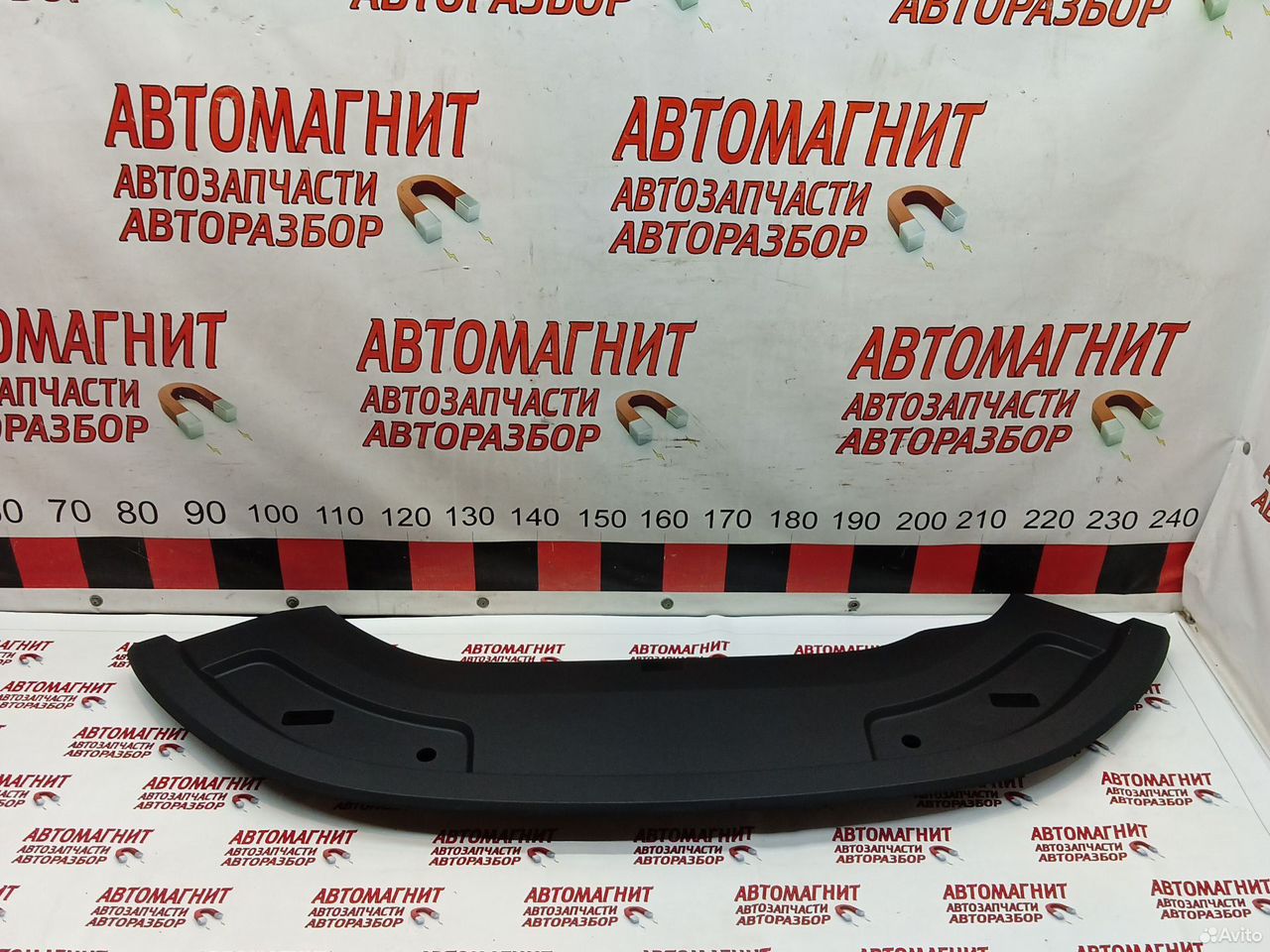 Накладка замка капота Lixiang L7