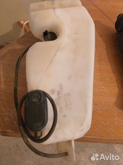 Бачок омывателя Рено Логан 2009г.в