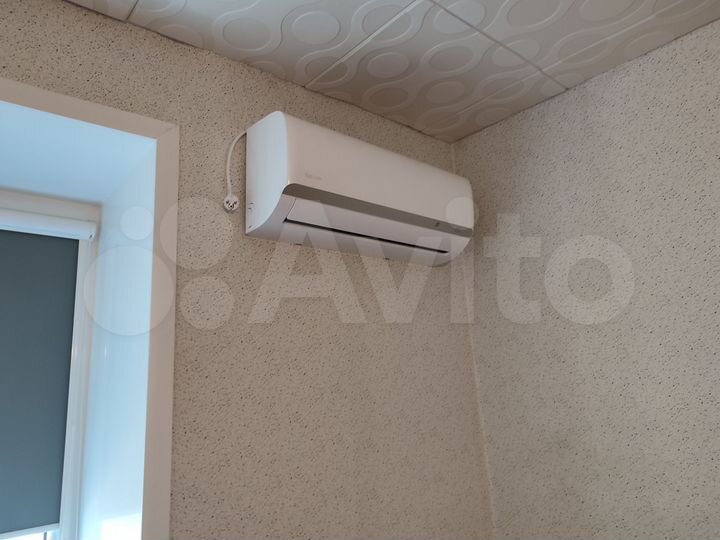 Комната 13 м² в 8-к., 2/5 эт.