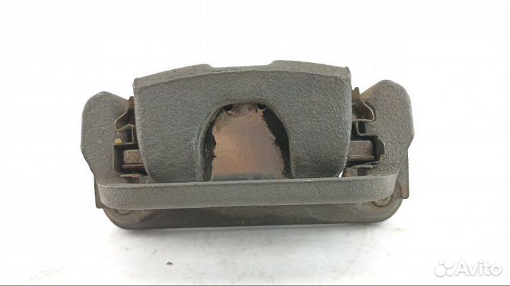 Суппорт задний правый Nissan Serena C25 2007