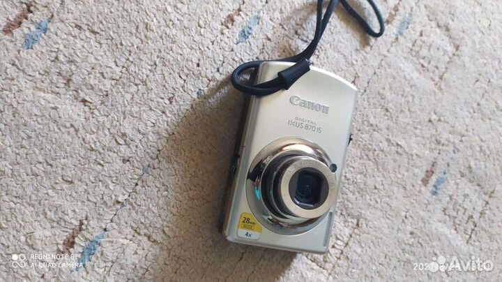 Компактный фотоаппарат