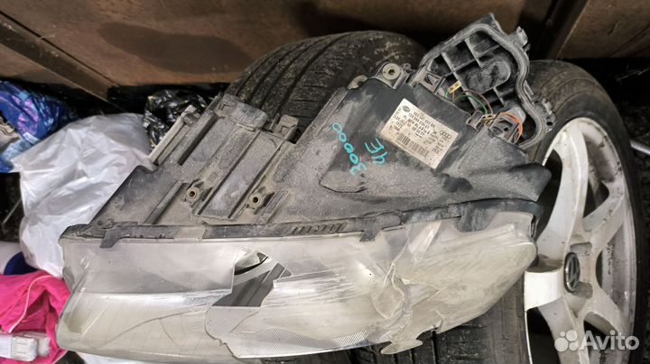 Фара левая Ауди a8 д3