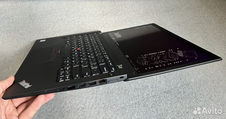 Тонкий i7 ThinkPad сенсор