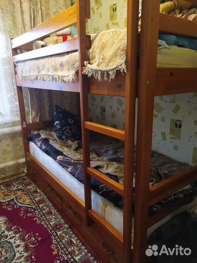 Двухъярусная кровать бу с матрасами