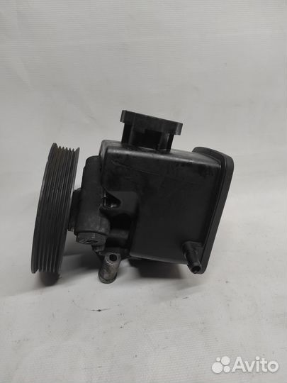 Для W210 3.2CDI om613 насос гур