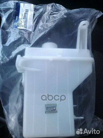 Бачок омывателя 986201C501 Hyundai-KIA