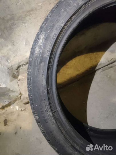 Pirelli P Zero Rosso Asimmetrico 225/45 R19