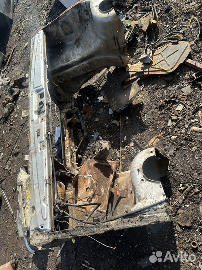 Запчасти на ваз 2114 2115 бу