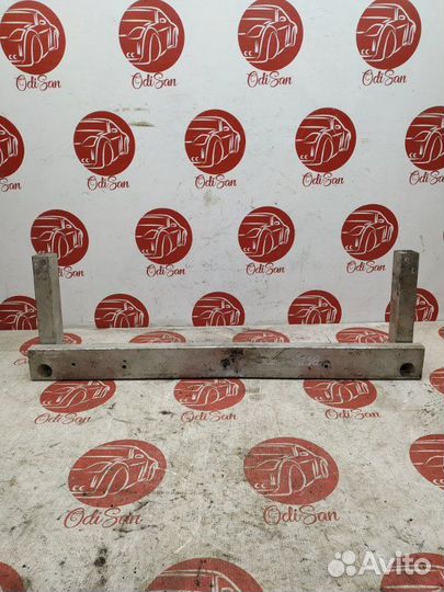 Передняя балка (подрамник) передняя Infiniti Fx35