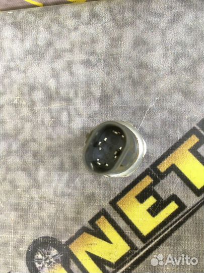 Датчик давления фреона кондиционера Мазда CX 7 3 6