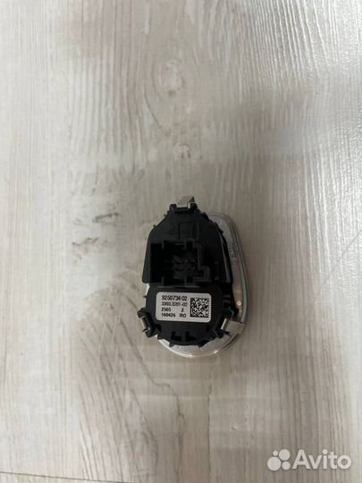 Кнопка запуска двигателя BMW F30