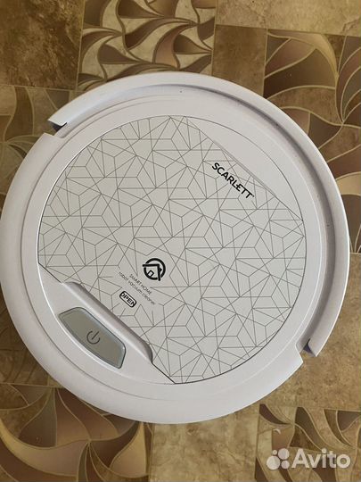 Робот пылесос scarlett